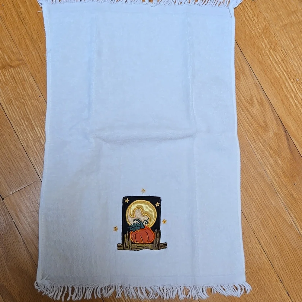 Halloween Themed Hand Towels Set